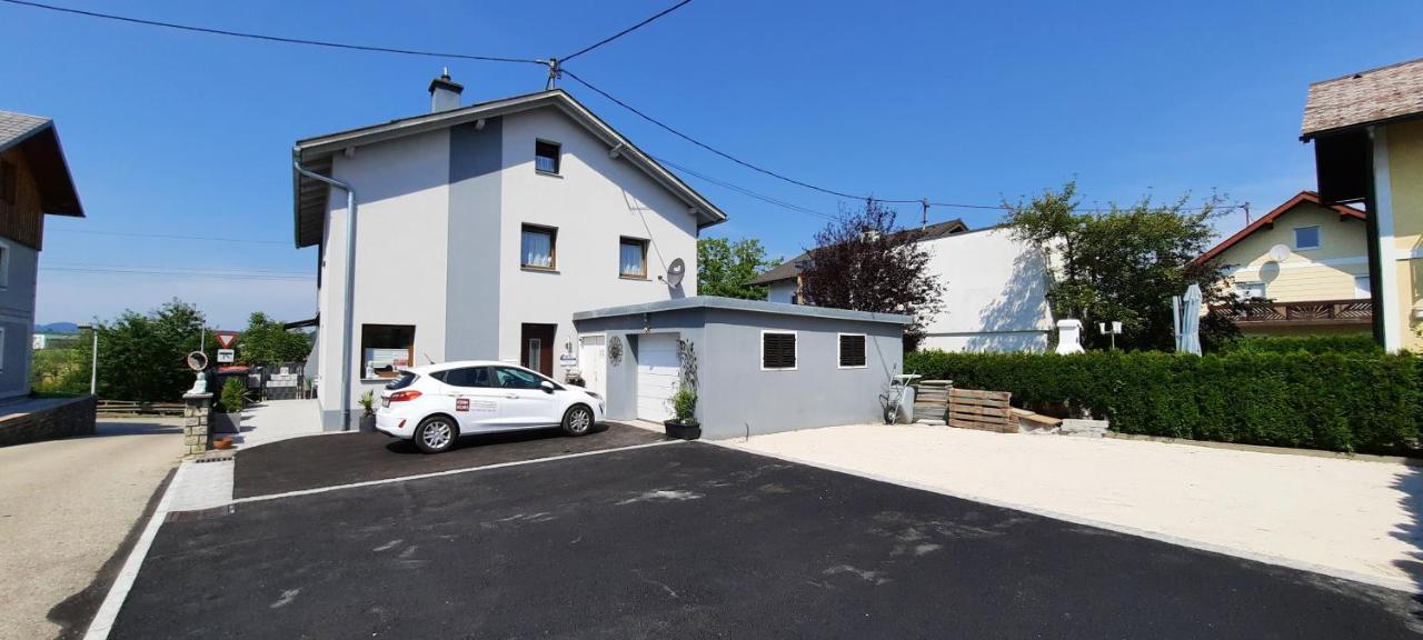Ferienwohnung Agerblick 3 Zimmer Mit Kueche, 83M2 Lenzing المظهر الخارجي الصورة