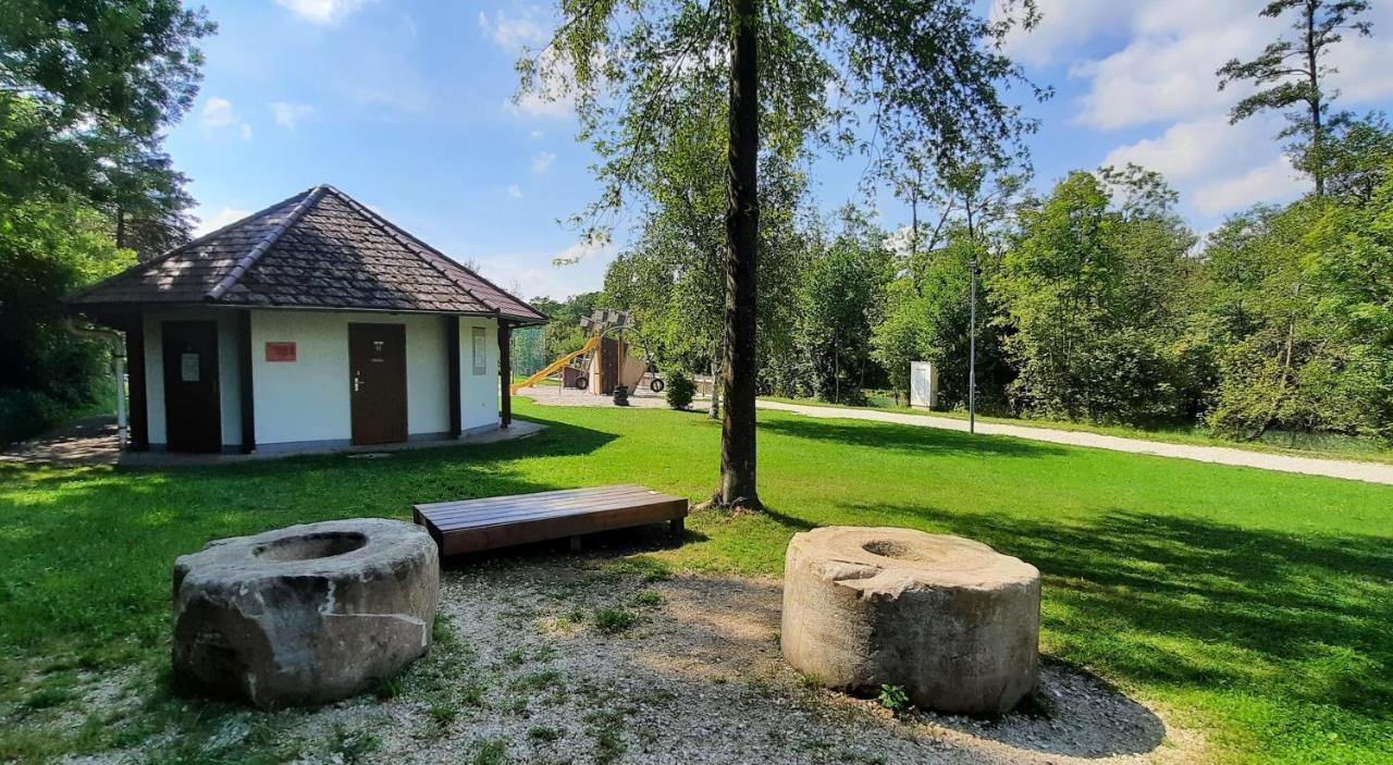 Ferienwohnung Agerblick 3 Zimmer Mit Kueche, 83M2 Lenzing المظهر الخارجي الصورة